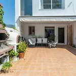 Spacious And Bright House Next To The