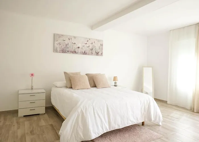 Spacious And Bright House Next To The Дом отдыха Марбелья
