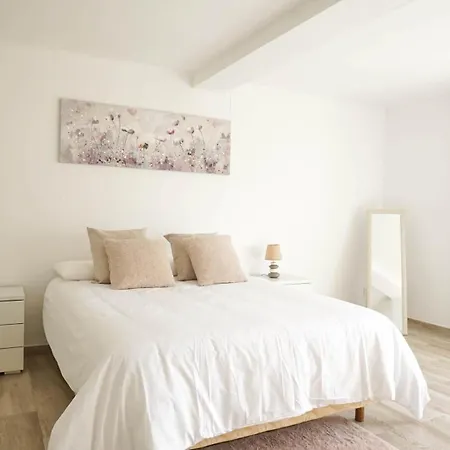 بيت للعطل Spacious And Bright House Next To The