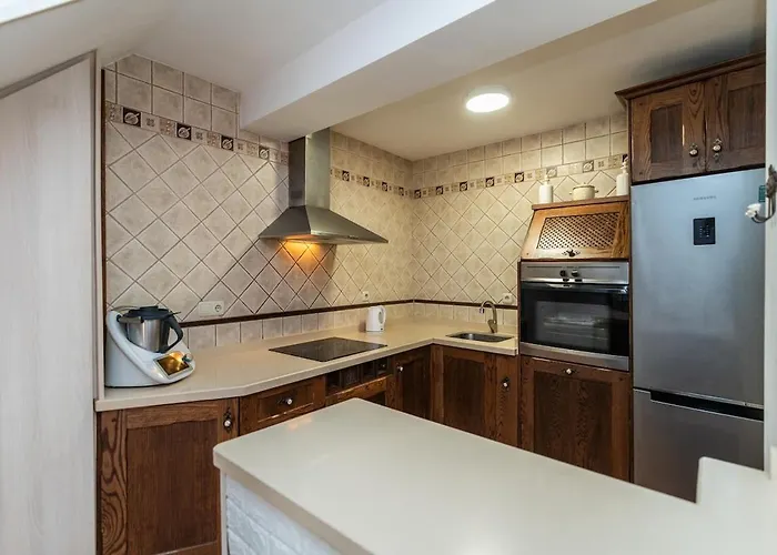 Spacious And Bright House Next To The * ماربيا